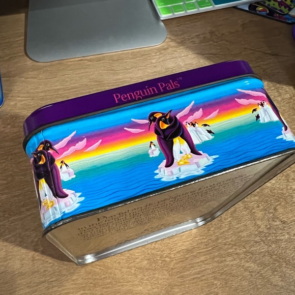 Vintage Lisa Frank Penguin tin - Picture 9 of 9